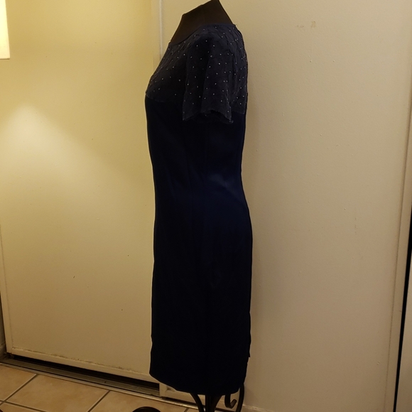 Dress - Picture 7 of 8